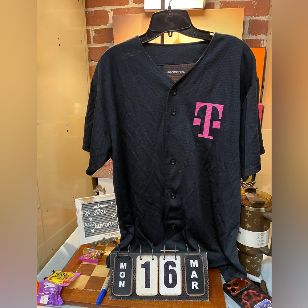 T mobile unstoppable train